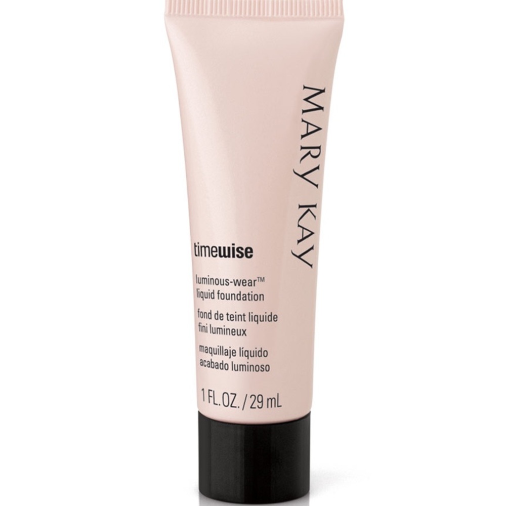 Mary Kay Ivory 6 Luminous Liquid Foundation